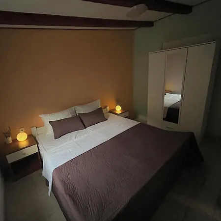 Ferienhaus Kolonjicha Dvori Ivan Dolac