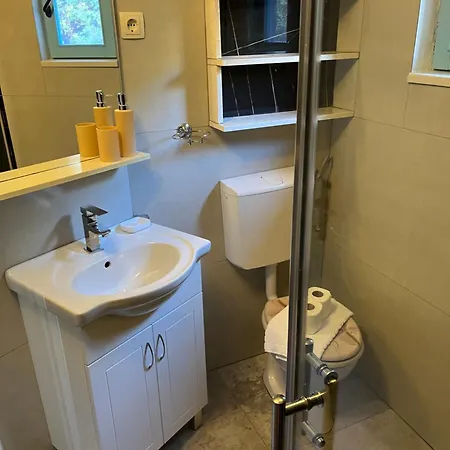 Kolonjicha Dvori Ferienhaus *