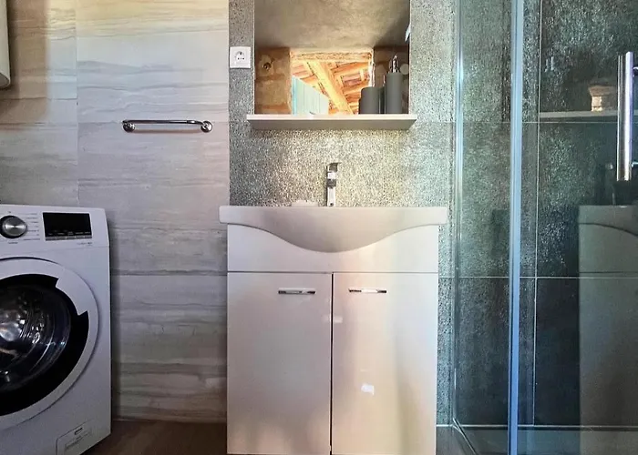 Kolonjicha Dvori 펜션