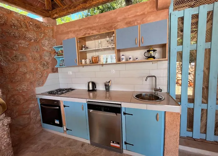 Kolonjicha Dvori * 이반 돌라츠