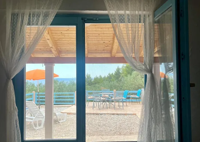 펜션 Kolonjicha Dvori 이반 돌라츠