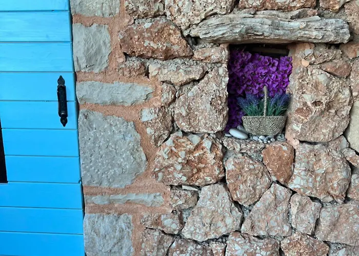 펜션 Kolonjicha Dvori 이반 돌라츠