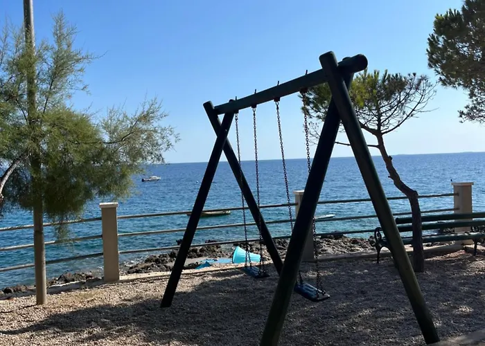 펜션 Kolonjicha Dvori